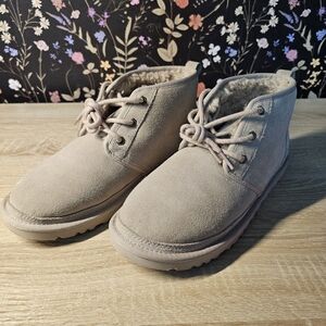 UGG Neumal Chukka Boot Size 8 NWOT